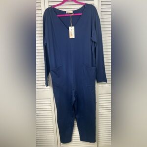 New Im Navy Blue Long-Sleeve Jumpsuit with Front Pockets Size L